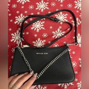 Michael Kors Elegant Black Crossbody Bag